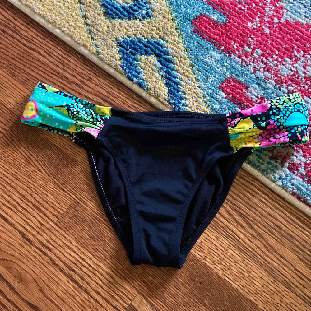 // Roxy // swim bottoms